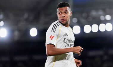 11 у поточному сезоні, 388 за кар'єру. Кіліан Мбаппе забив чергові голи