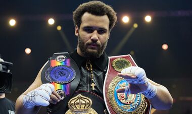 Выбран идеальный соперник для Мозеса Итаумы. Усика придется подождать