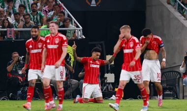 Бакамбу установил рекорд Бетиса, Игорь Жезус – Ноттингема