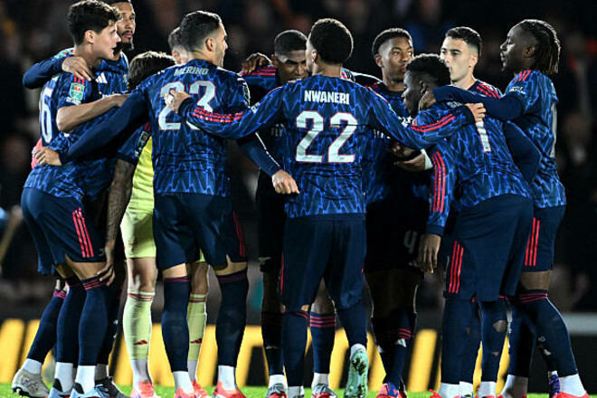 Первый гол новичка. Арсенал оформил выход в следующий раунд Кубка лиги