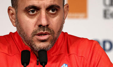 Коуч Азербайджану відповів на слова Реброва: «Поле в Баку не таке й погане»