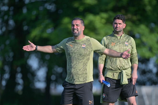 Джерело в Шахтарі: «Чорт забирай! З одного боку в нас рф, з іншого – Туран»