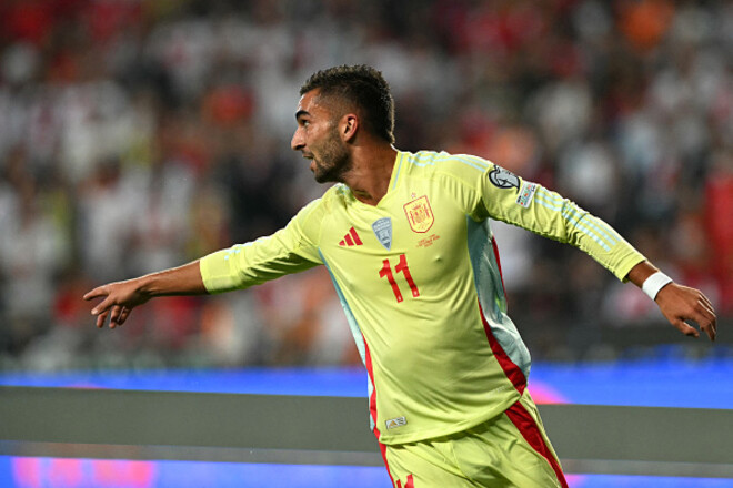 ОФИЦИАЛЬНО. Нападающий Торрес покинул расположение сборной Испании