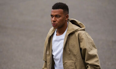 ФОТО. «У него просто нет жизни»: мама Мбаппе рассказала про сына