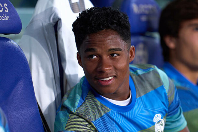 ПСЖ нацелился на нападающего Реала. Намерены подписать уже зимой