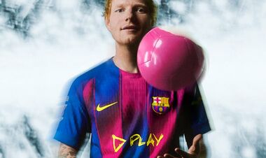 ФОТО. Барселона показала комплект формы с Эдом Шираном