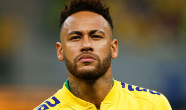 Неймар може сенсаційно повернутися в топ-клуб і зіграти у Лізі чемпіонів