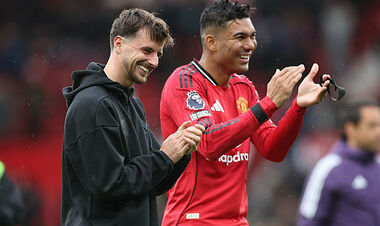 Манчестер Юнайтед может продлить контракт с полузащитником, но есть условие