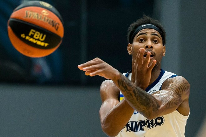 Легіонер Дніпра про відхід із клубу: «Ракета впала саме там, де я був»