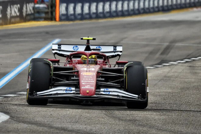 У Феррарі зростає напруга. Хемілтон вимагає змін після серії невдач