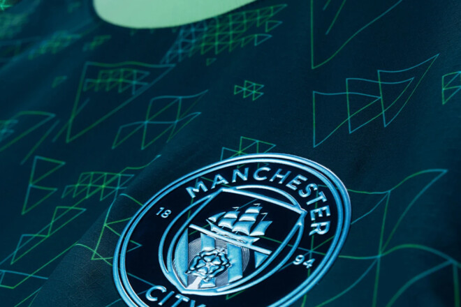 ФОТО. Манчестер Сіті представив унікальну форму з NFC-чипом