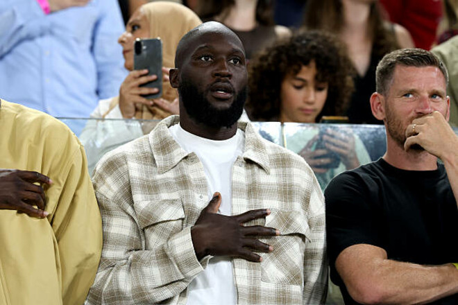 Шантаж. Відомий форвард не може попрощатися з батьком, який помер