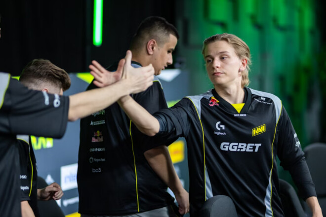NAVI победили бразильцев в дебютном матче на Thunderpick по CS2