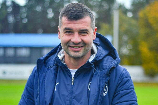 ФОТО. Бартулович отримав приз найкращому тренеру УПЛ у вересні