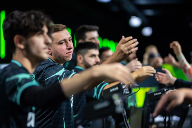 Фавориты подтвердили статус в первый день Thunderpick 2025