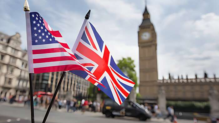 Великобританія і США оголосили санкції проти азіатської шахрайської мережі