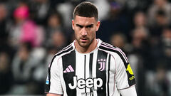 A contract pops up. Barcelona and Bayern are hunting for a famous forward