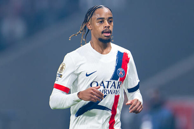 Ліверпуль і Баварія націлилися на вінгера ПСЖ. Ведуться переговори