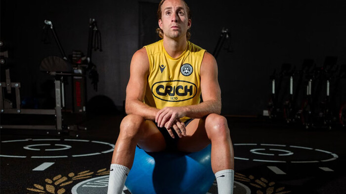 ФОТО. Чем сейчас живет «новый Месси»: 3 года без футбола, страшная травма