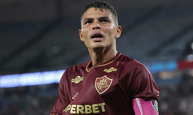 Легенда сборной Бразилии забил невероятный гол ножницами на 90+8 минуте