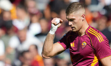 Защитник Ромы рассказал все, что думает о Довбике: «Говорят, что Артем...»