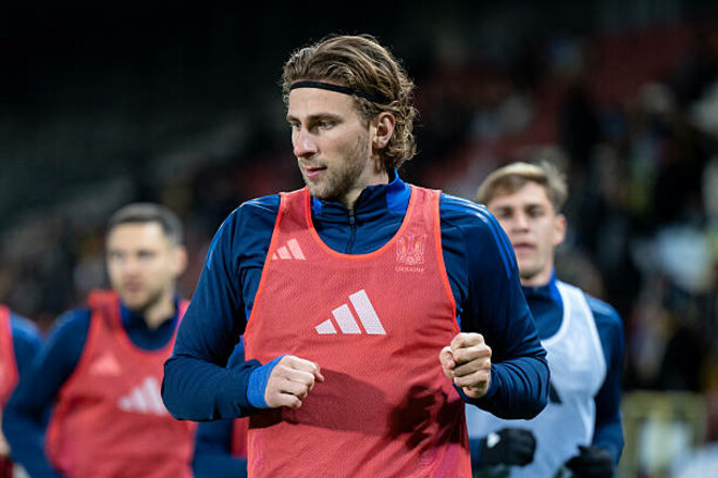 «Невероятный защитник». В Европе призывают следить за игрой Забарного