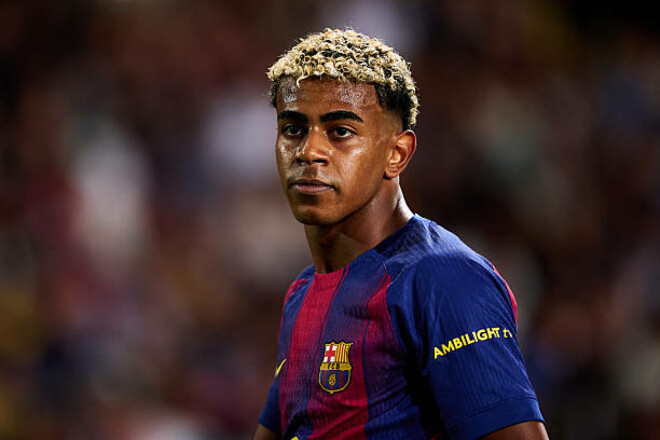 Скандал в Барселоні. Флік вирішив покарати Ямаля перед матчем з ПСЖ