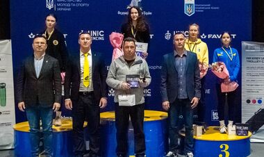 Кубок України з фехтування. Золото у шпазі розіграли Дмитрук та Максименко