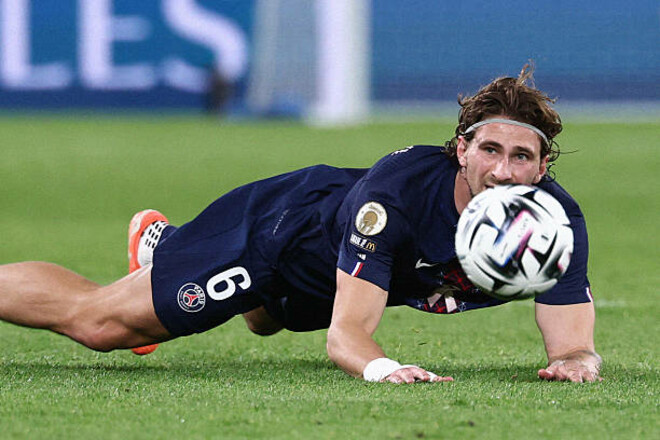 ПСЖ – Страсбург – 3:3. Шоу в Парижі із Забарним. Відео голів та огляд