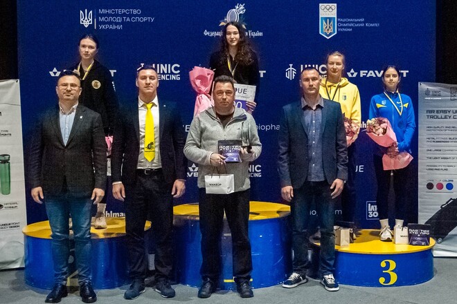 Кубок України з фехтування. Золото у шпазі розіграли Дмитрук та Максименко