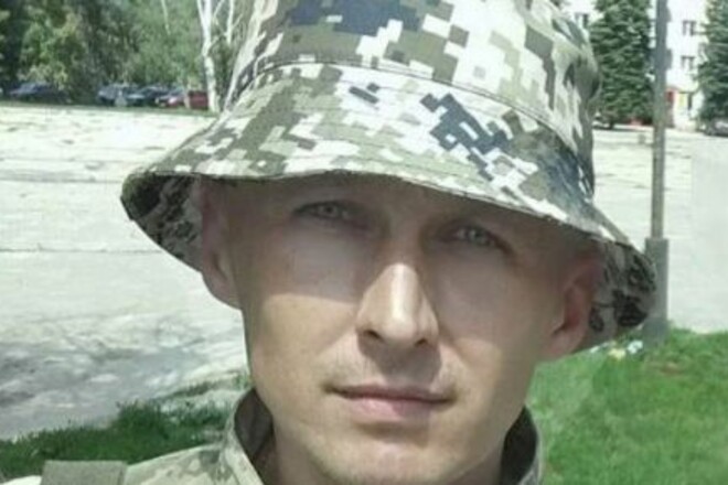 Схилимо голови. Харківський фанат, борець з корупцією загинув на Донеччині