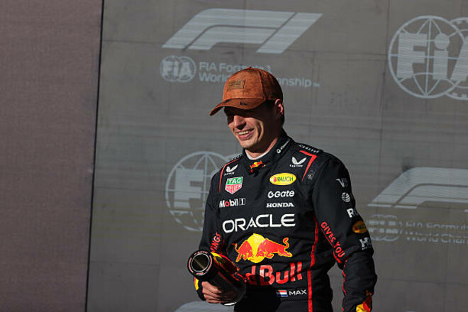 Нужна помощь. В Ред Булле рассказали, как Ферстаппен может завоевать титул