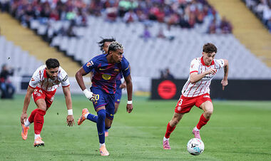 Barcelona - Girona - 2:1. Wanat's chance and save from Araujo. Video heads