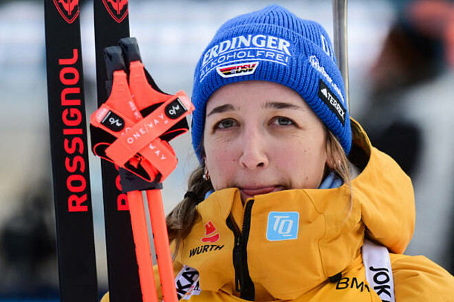 Известная биатлонистка из-за дискомфорта снялась с немецкого фестиваля