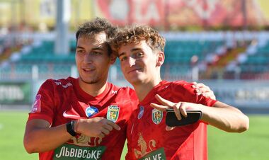 Последний матч игрового дня УПЛ: Карпаты и Эпицентр назвали составы