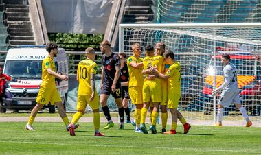 Розгром у Запоріжжі. Металург у домашньому матчі програв Прикарпаттю