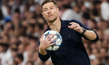 Я це усвідомлюю. Хабі Алонсо звернувся до Луніна і дещо пообіцяв