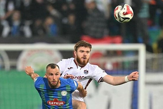 Не запомнились. Известны оценки Батагова и Зубкова за матч Трабзонспора