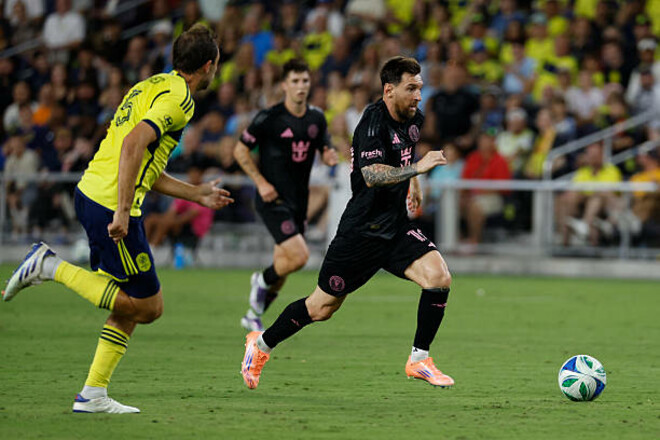 Мессі в 60-й раз в кар'єрі оформив хет-трик. Наскільки відстає від Роналду?