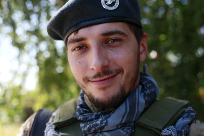 Схилимо голови. Фотокора, пластуна, воїна ховали кілька тисяч львів’ян