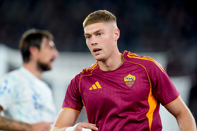 Спортивный директор Ромы: «Неудивительно, что Довбик оказался на скамейке»