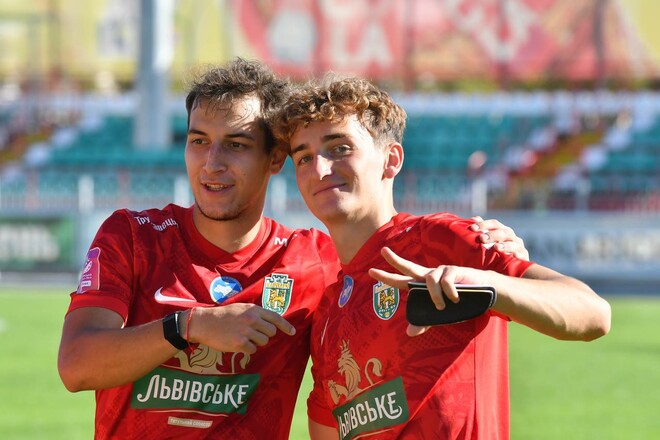 Останній матч ігрового дня УПЛ: Карпати та Епіцентр назвали склади