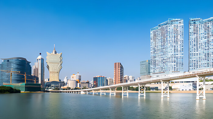 Магазин у Макао прикривав обмін валюти на мільйони