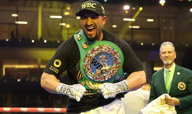 The biggest fight since the Klitschko era. Superweight will hold a title match
