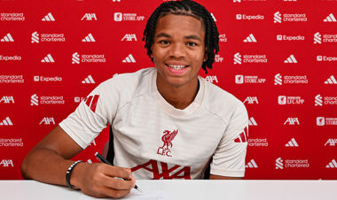 ОФІЦІЙНО. 17-річний суперталант підписав контракт з Ліверпулем