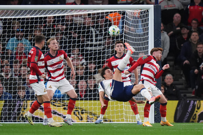 Тоттенхэм – Донкастер – 3:0. Бисиклета Пальиньи. Видео голов и обзор матча