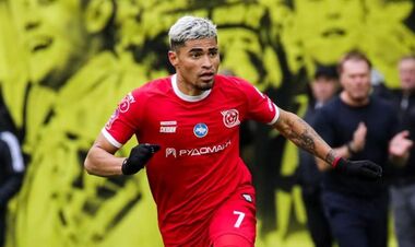 Гонка лучших бомбардиров УПЛ. Впереди два игрока, не из Динамо и Шахтера