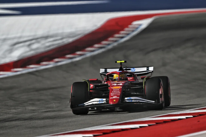 Льюїс ХЕМІЛТОН: «Що відбувається? Я ледь не пропустив Піастрі»