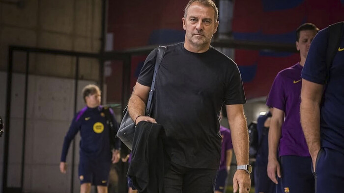 ВІДЕО. Тренер Барселони розтопив серця своїм вчинком