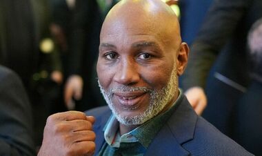 Леннокс ЛЬЮЇС: «Цей боксер сильніший за Головкіна»